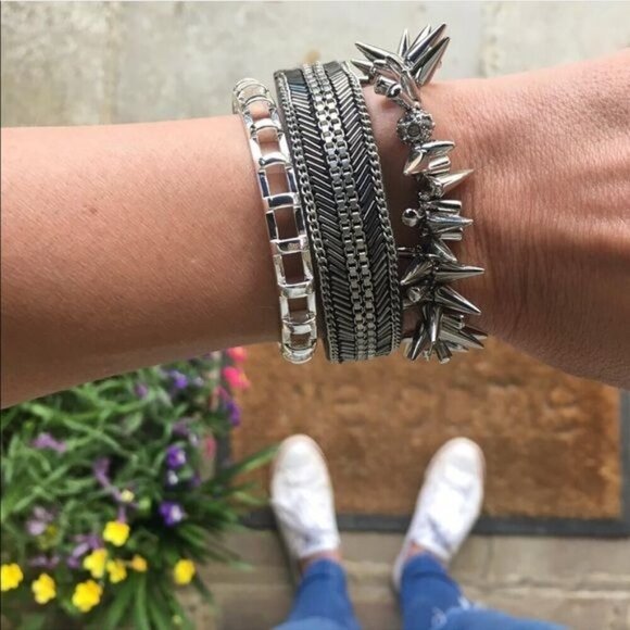 💜 Stella & Dot Cage Cuff Silver Brand New! - Picture 4 of 8